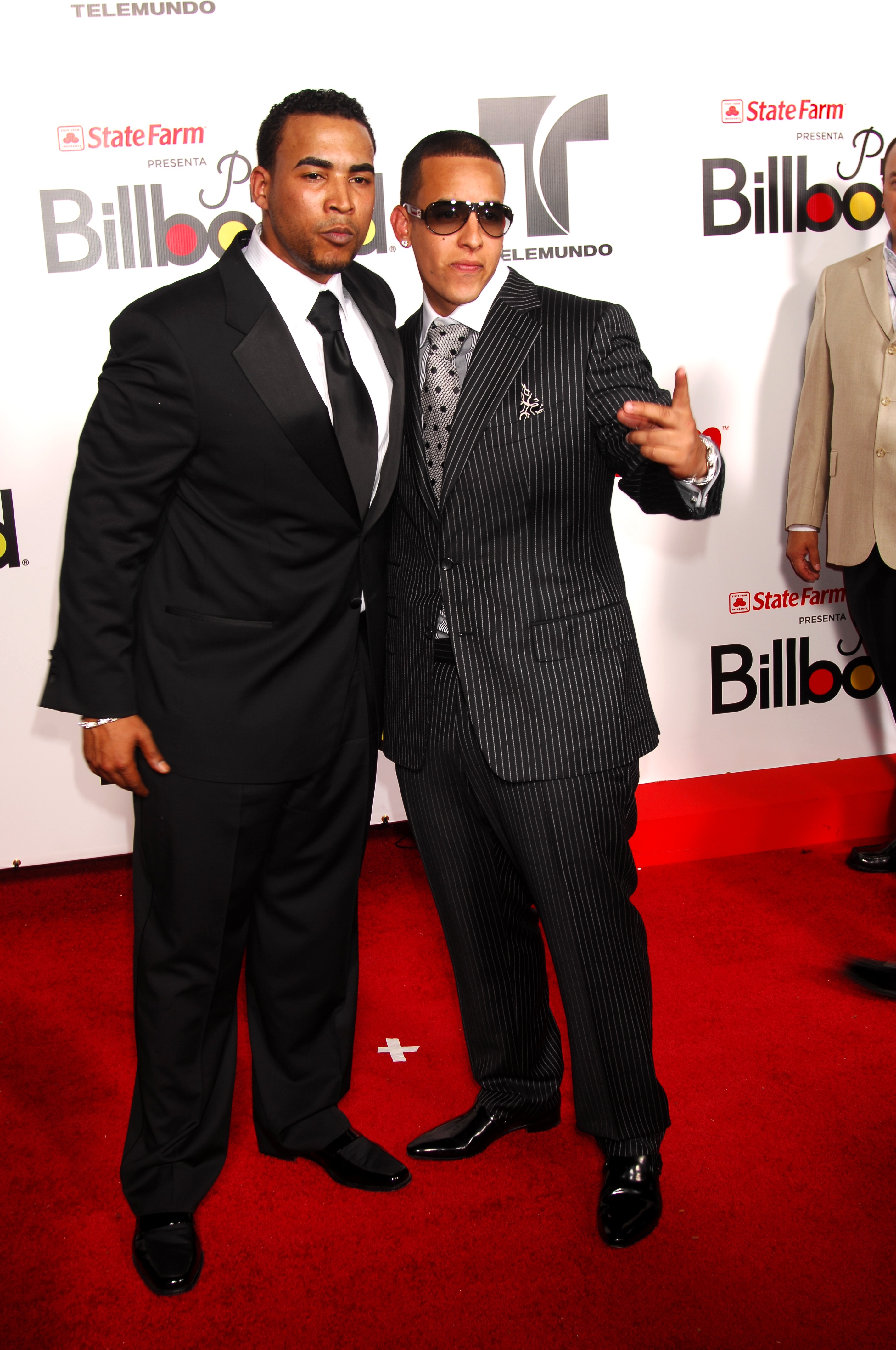 Don Omar y Daddy Yankee en la alfombra roja de "Premios Billboard a la Música Latina 2009", celebrados en Miami, Fl./23 de abril, 2009.