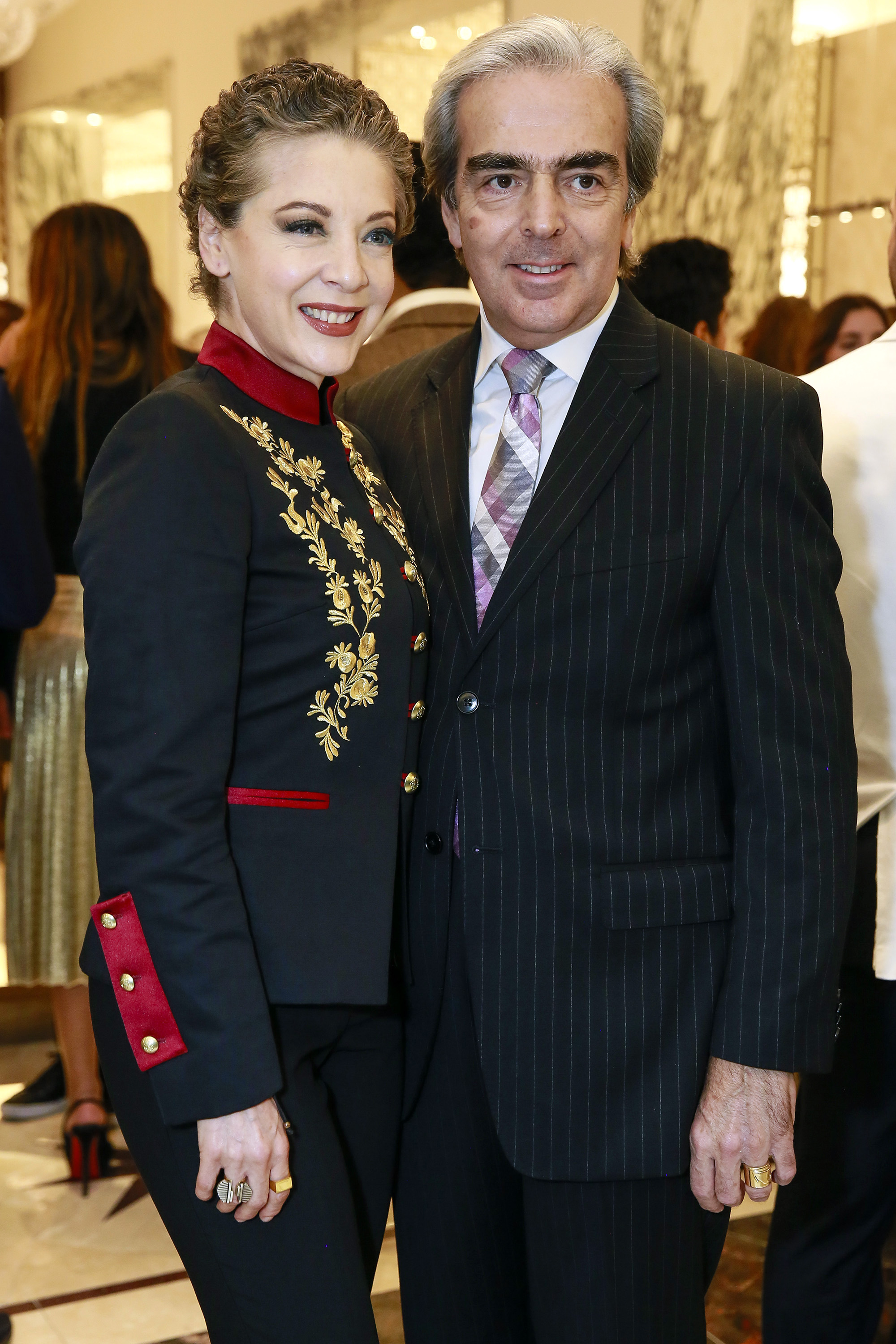 Edith González y su esposo Lorenzo Lazo atienden a un evento organizado por Bulgari y Save The Children para recaudar donativos para los damnificados del sismo del 19 de septiembre.