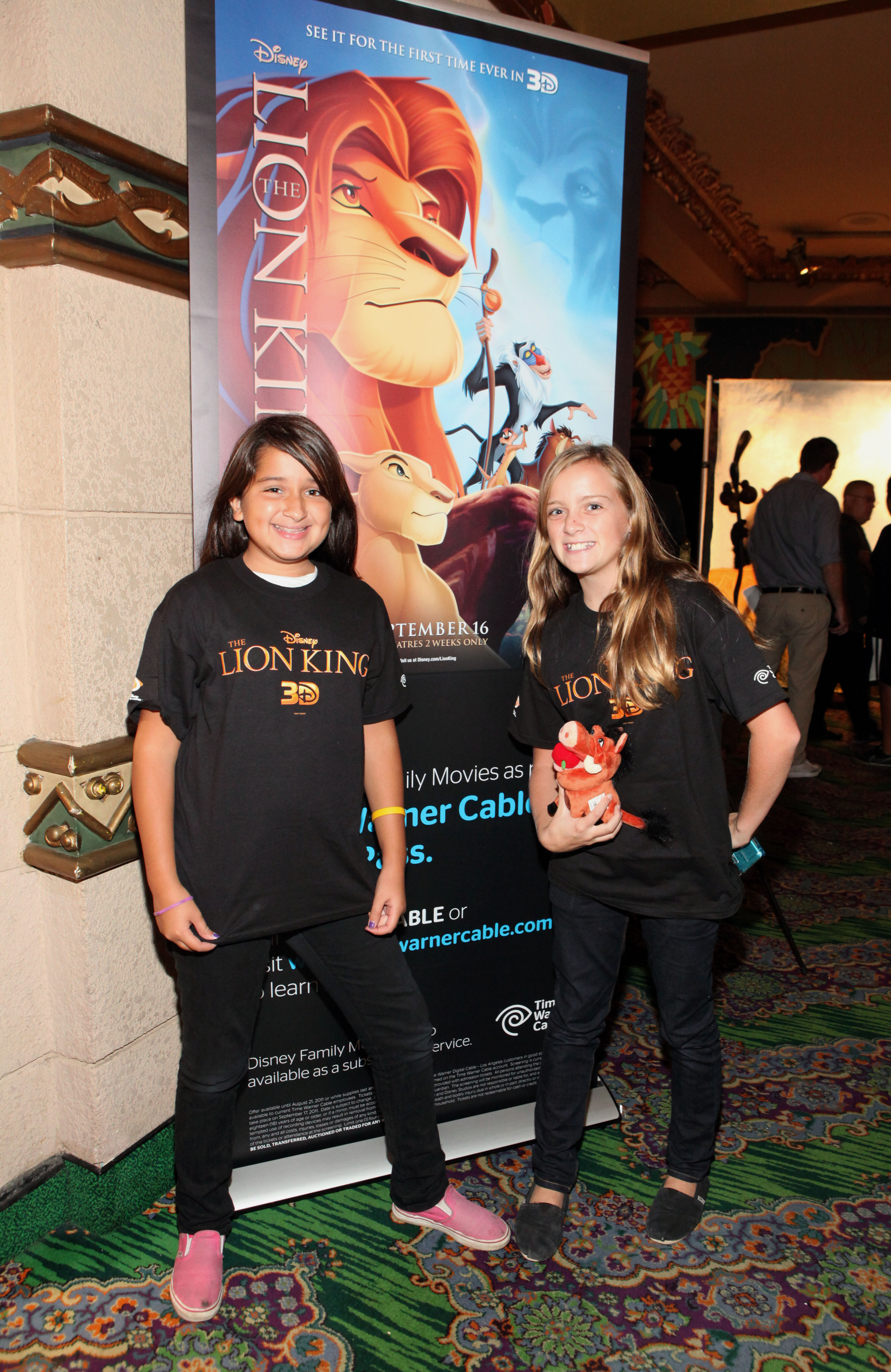 Invitadas a ver la película de ‘El Rey León’ en 3D en The El Capitan Theatre, el 17 de septiembre del 2011, en Los Ángeles.