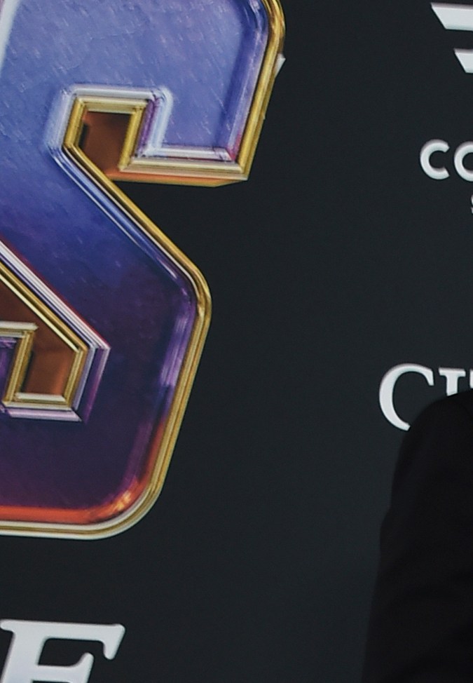 Liam Hemsworth y Miley Cyrus en el estreno de ‘Avengers: Endgame’ en Los Ángeles. Abril de 2019.