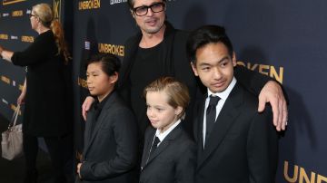 Brad Pitt junto con sus hijos, Pax, Shiloh y Maddox Jolie-Pitt.
