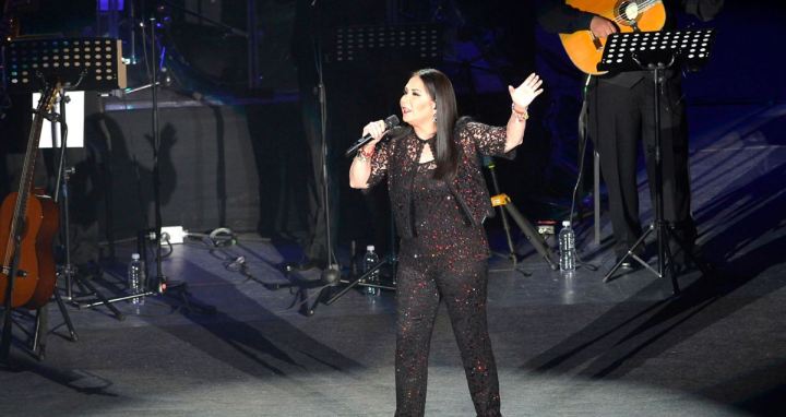 Ana Gabriel culminó su gira "Por Ti, Para Siempre" con un concierto en el Audotorio Nacional en el que estuvo acompañada de una orquesta/México, 20 de mayo 2016.