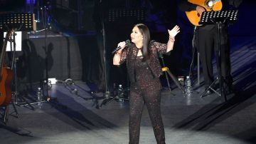 Ana Gabriel culminó su gira "Por Ti, Para Siempre" con un concierto en el Audotorio Nacional en el que estuvo acompañada de una orquesta/México, 20 de mayo 2016.