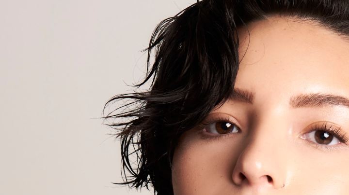 Ángela Aguilar lanza su nuevo sencillo "Gotitas Saladas", una canción de su propia inspiración, mientras espera reanudar la gira "Jaripeo Hasta Los Huesos", junto con su papá Pepe Aguilar y su hermano Leonardo Aguilar por Estados Unidos/Miami, 14 de junio 2024.