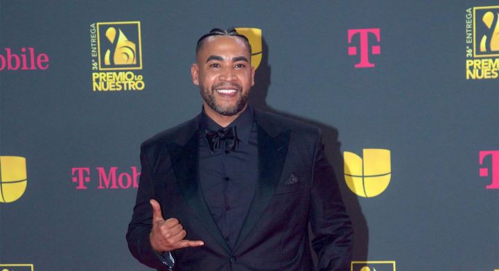 Don Omar en la alfombra de la 36 edición de "Premio Lo Nuestro" (Univision) a la música latina/Miami, 22 de febrero 2024.