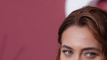 Paris Jackson y Ester Expósito protagonizaron tenso momento en desfile de España.