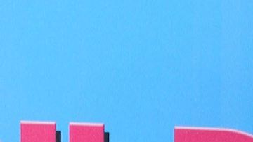 Sandra Echeverría y Leonardo de Lozanne en la premiere de "Las Píldoras de mi Novio" (My Boyfriend's Med), /Los Angeles, 18 de febrero 2020.