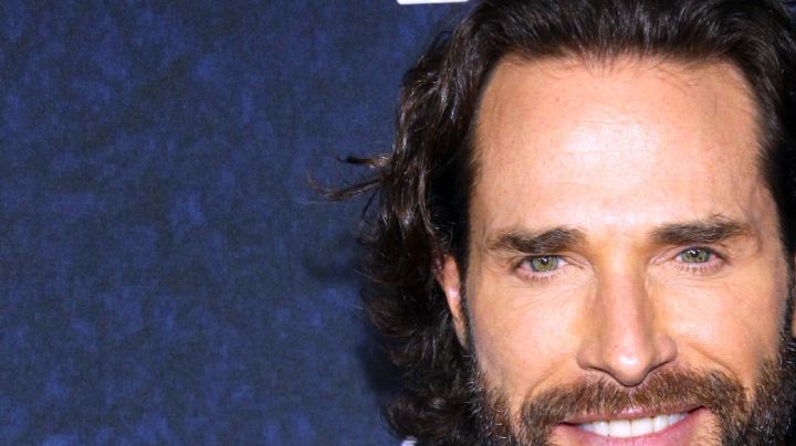 Sebastián Rulli en la alfombra del pre-estreno de "El Extraño Retorno de Diana Salazar" (VIX)/México, 17 de mayo 2024.