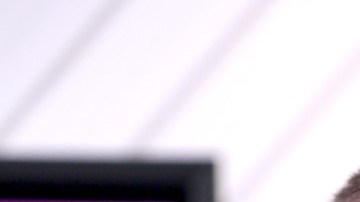 Aleska Génesis y Clovis Nienow están juntos como novios.