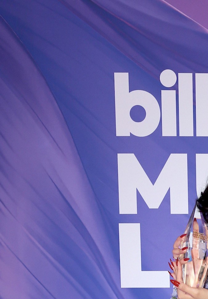 Ángela Aguilar recibe el reconocimiento 'Billboard, Mujeres Latinas en la Música' el pasado 9 de junio.