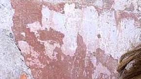 Belinda y Ángela Aguilar tienen el mismo gusto por la moda.