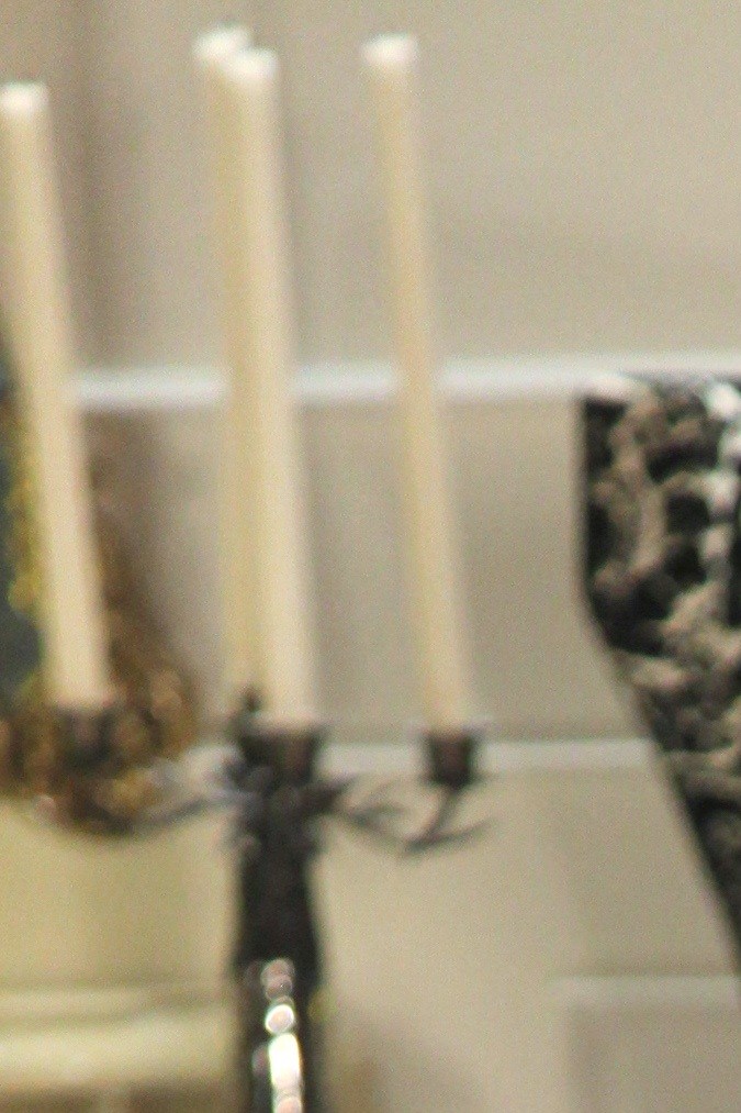 Elizabeth Gutiérrez y David Chocarro se concentran para grabar una escena de su telenovela para Telemundo, "El Rostro de la Venganza".