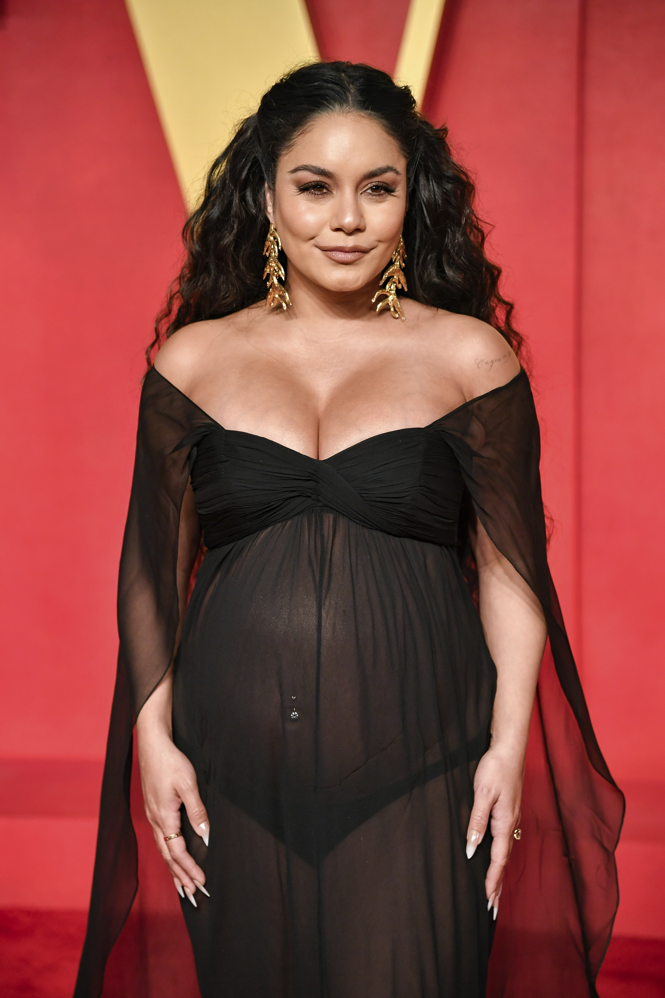 Vanessa Hudgens se casó con Cole Tucker en 2023 y le dieron la bienvenida a su primer bebé.