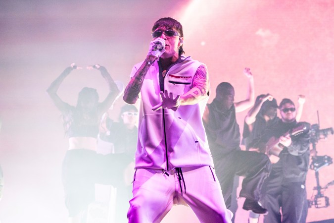 Peso Pluma durante su presentación en el primer fin de semana del Festival de Música y Artes de Coachella Valley en el Empire Polo Club el viernes 12 de abril de 2024 en Indio, California.