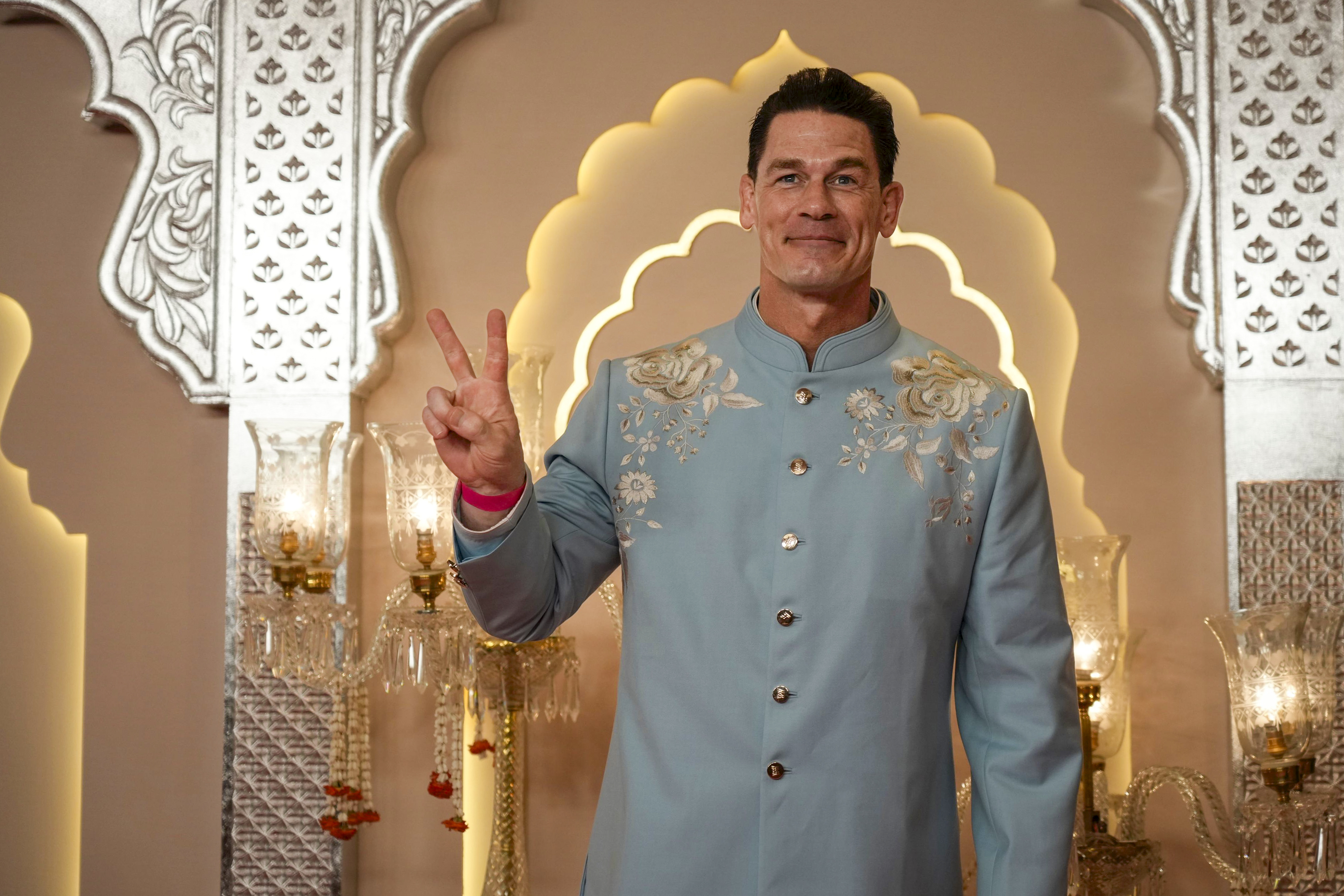 El actor y luchador profesional estadounidense John Cena en la boda del hijo del multimillonario Mukesh Ambani, Anant Ambani, y Radhika Merchant.