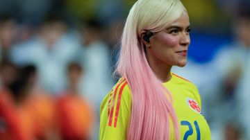 Karol G y Feid disfrutaron del partido entre Colombia y Argentina.