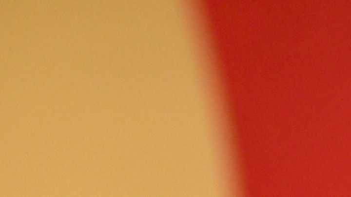 Margot Robbie presumió su panza de embarazada.