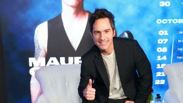 Mauricio Ochmann despierta rumores de romance con joven actriz.