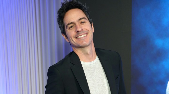 Mauricio Ochmann asegura que su hija y su novia se llevan bien.