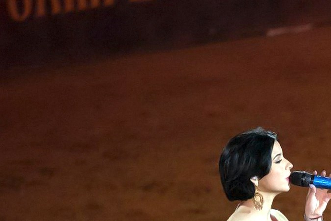 Pepe Aguilar habló sobre el matrimonio de su hija.