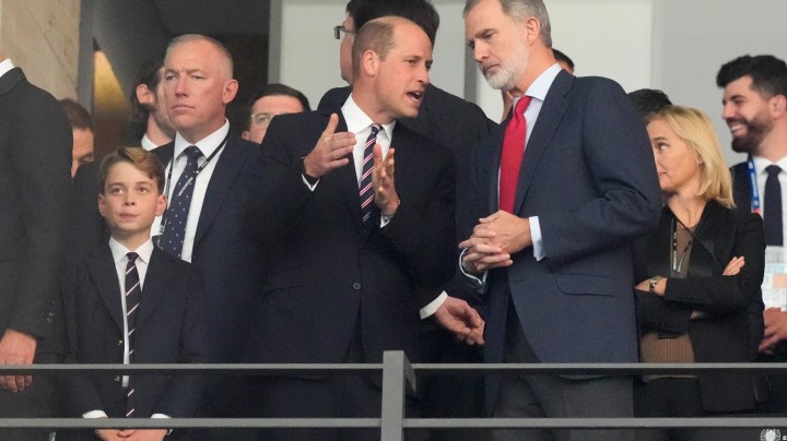 El príncipe William y el Rey Felipe VI comparten juntos en la final de la Euro Copa 2024 entre España vs. Inglaterra.