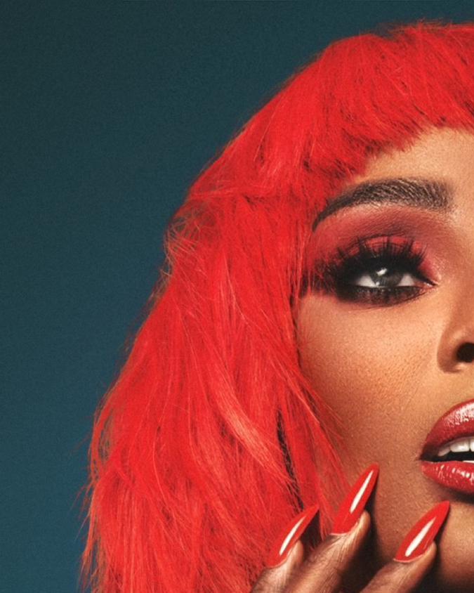 Amara ha sufrido racismo en la industria debido a su color de piel.