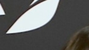 Ángela Aguilar parece haber imitado un look de Cazzu.