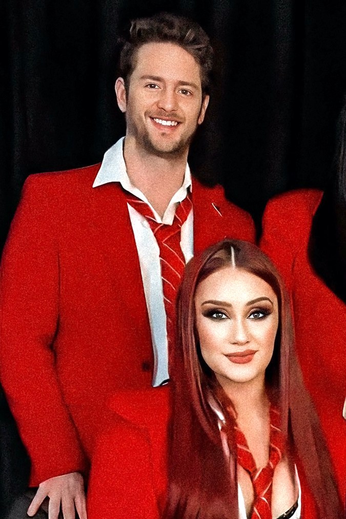 Anahí junto al resto del elenco de ‘RBD’ antes de presentar su último concierto de su gira ‘Soy Rebelde Tour’ en el Estadio Azteca, México.