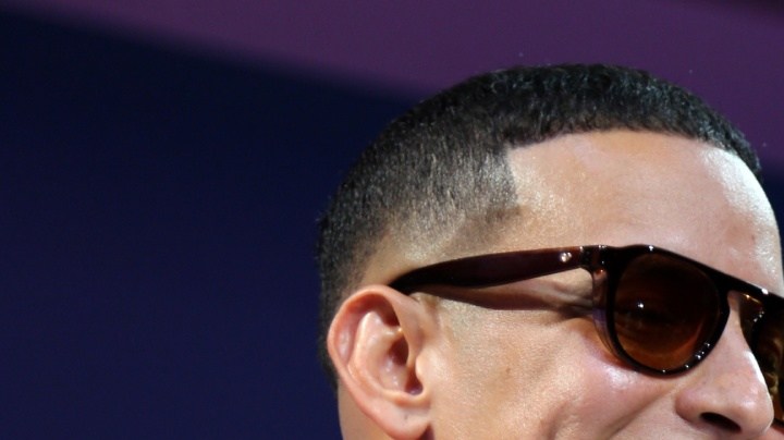 Esposa de Daddy Yankee celebró su bautismo en el evangelio.
