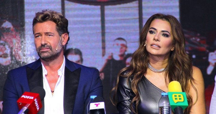 Gabriel Soto y Cecilia Galliano advierten a los paparazzi sobre seguirlos.