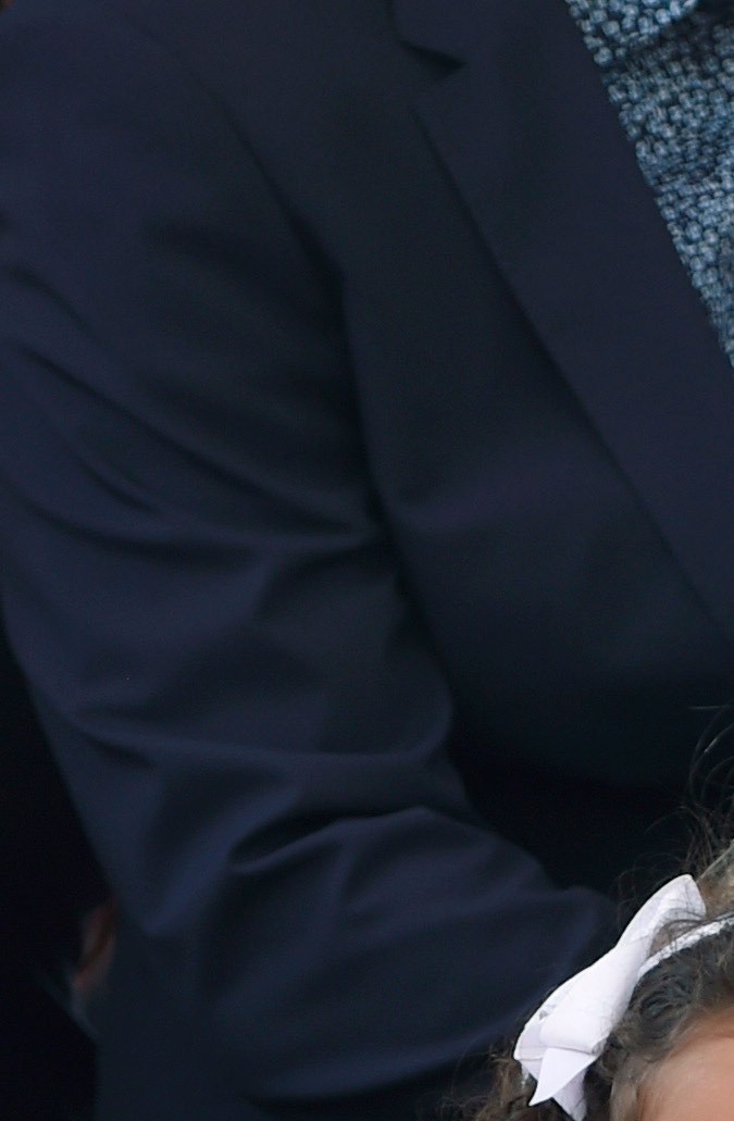 Mariah Carey junto a su madre Patricia y su hija Monroe durante una ceremonia en la que se le entregó una estrella en el Paseo de la Fama de Hollywood, en Los Ángeles, el 5 de agosto de 2015.