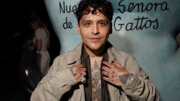 Madre de Christian Nodal hospitalizada.