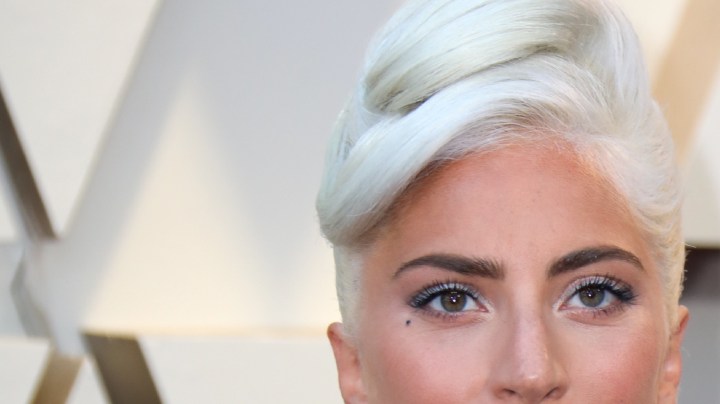 Lady Gaga reacciona a los rumores sobre su sexo.