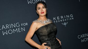 Salma Hayek temerosa ante la posible mudanza de su hija.