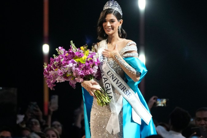 Este próximo 16 de noviembre Sheynnis Palacios entregará la corona de Miss Universo.