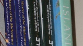 Ninel Conde vuelve a realizarse retoques estéticos en el rostro.