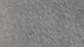 Fans de Liam Payne y One Direction homenajean al cantante en Madrid, España.