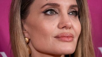 Angelina Jolie habla de la vida profesional de sus hijos.