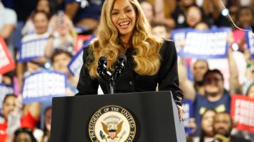 Beyoncé en el mitin de Kamala Harris en Texas.