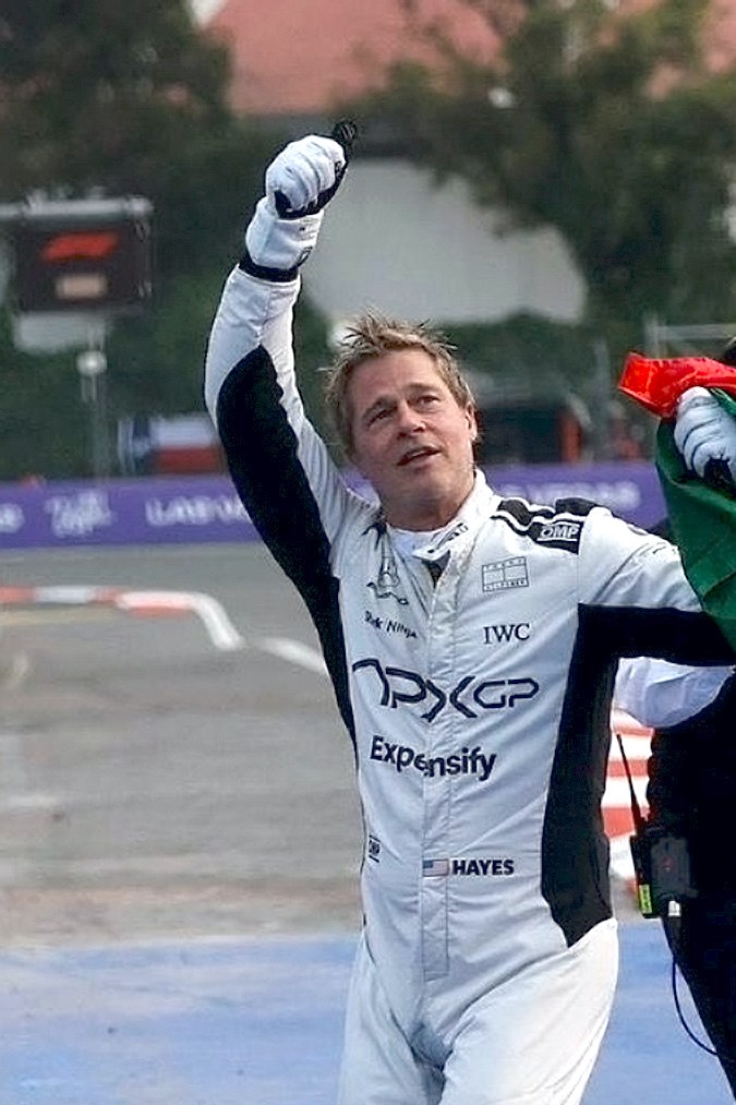 Brad Pitt sorprendió en el Gran Premio de Fórmula 1 en México.