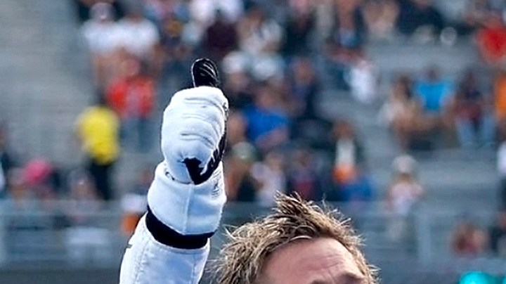 Brad Pitt sorprendió en el Gran Premio de Fórmula 1 en México.