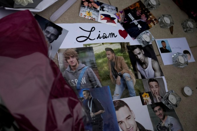Fans de Liam Payne en todo el mundo le rindieron un tributo al cantante.