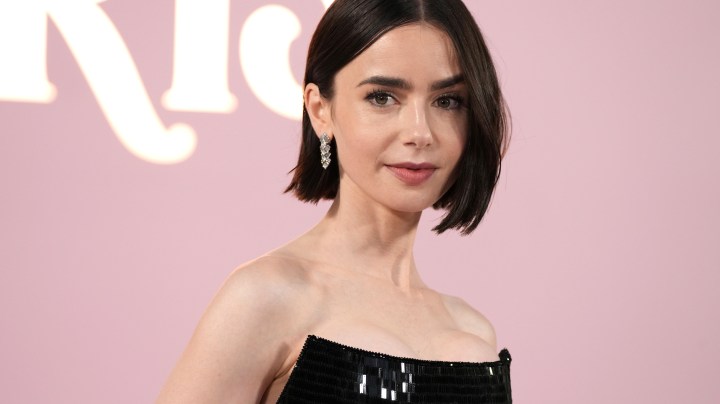 Lily Collins cambia de look y luce irreconocible.