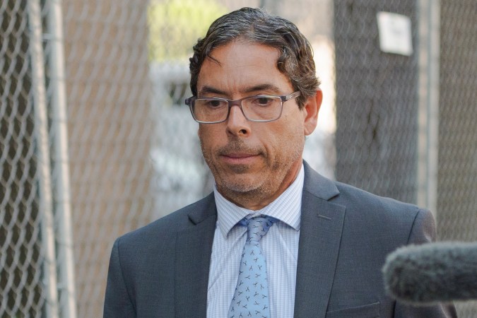 El doctor Mark Chavez, se declara culpable en relación con la sobredosis fatal de Matthew Perry.