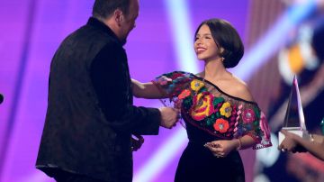 Pepe Aguilar está feliz que Ángela Aguilar ya no viva con él.