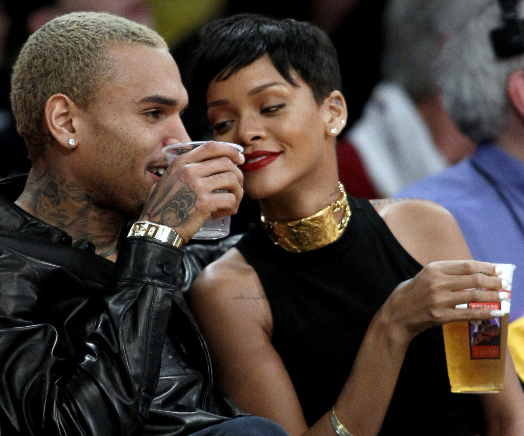 Rihanna y Chris Brown sostuvieron un romance bastante controversial.