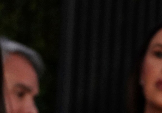 Selena Gomez criticada por gesto con un vagabundo.