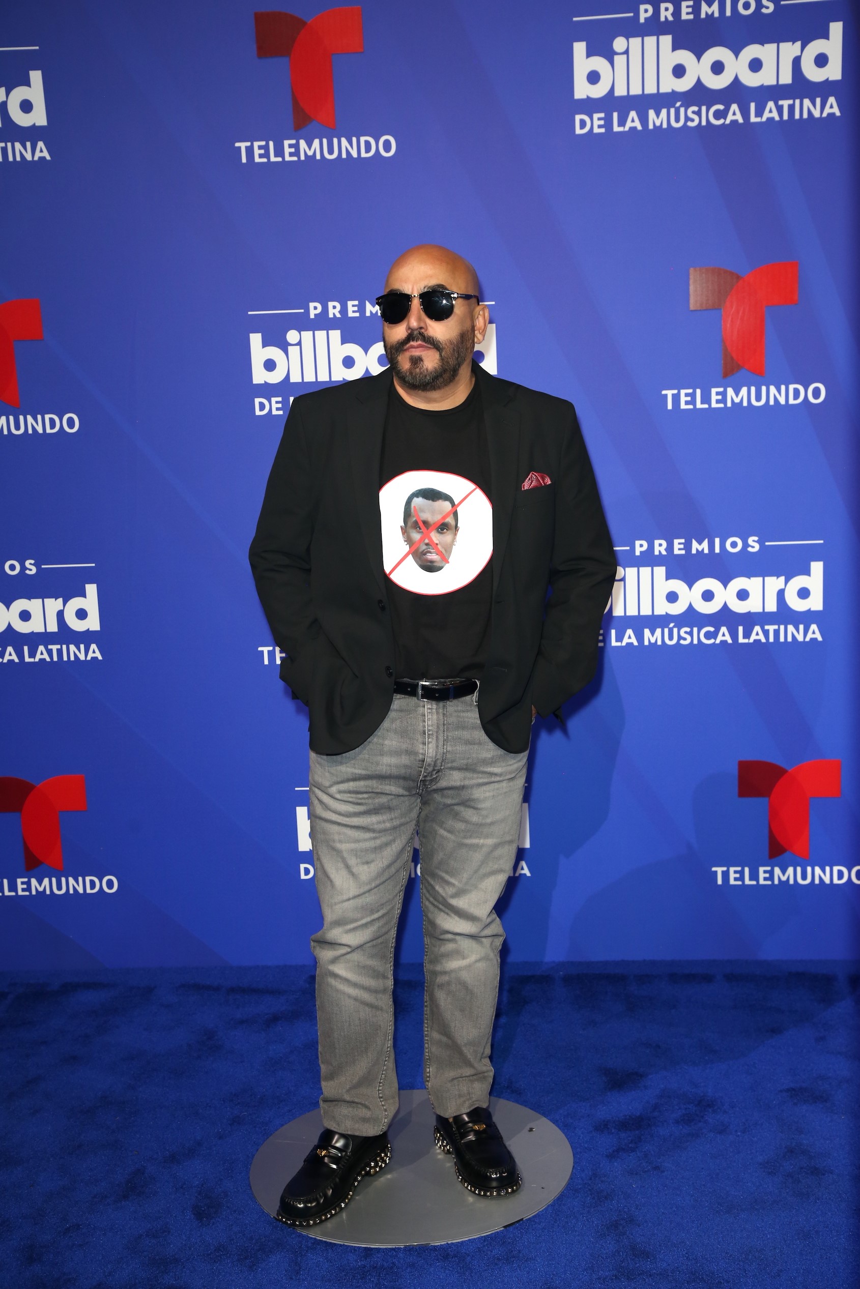 Lupillo Rivera arremete contra 'Diddy' Combs.