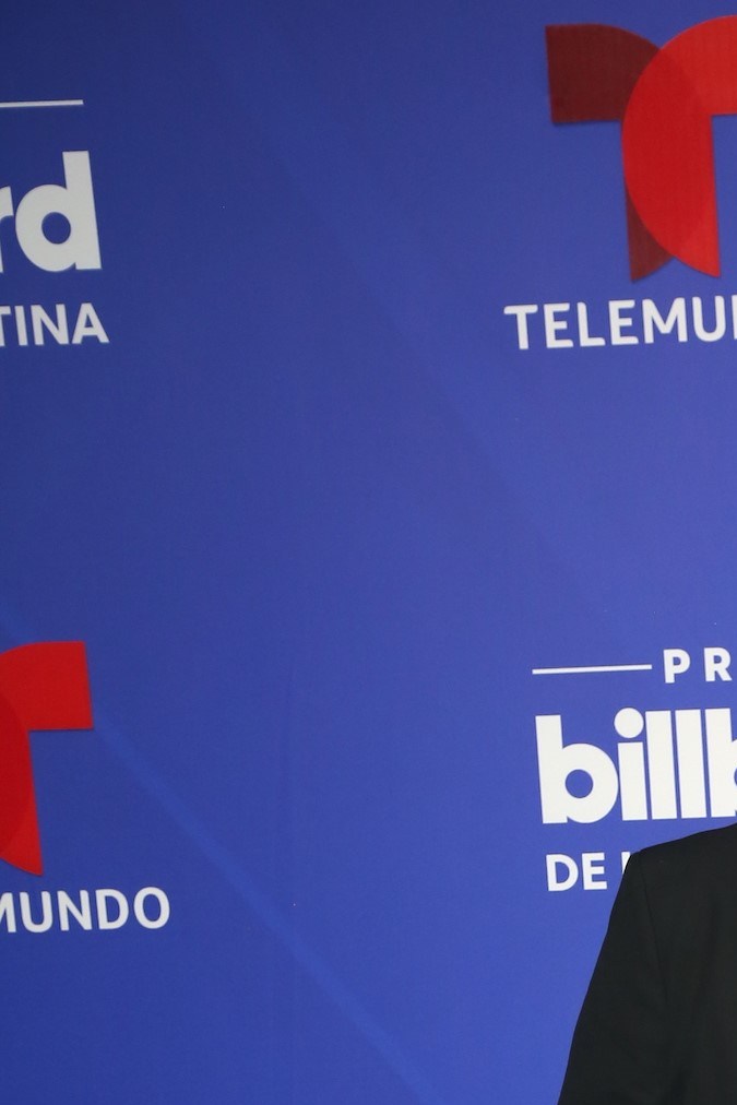 Lupillo Rivera arremete contra 'Diddy' Combs.