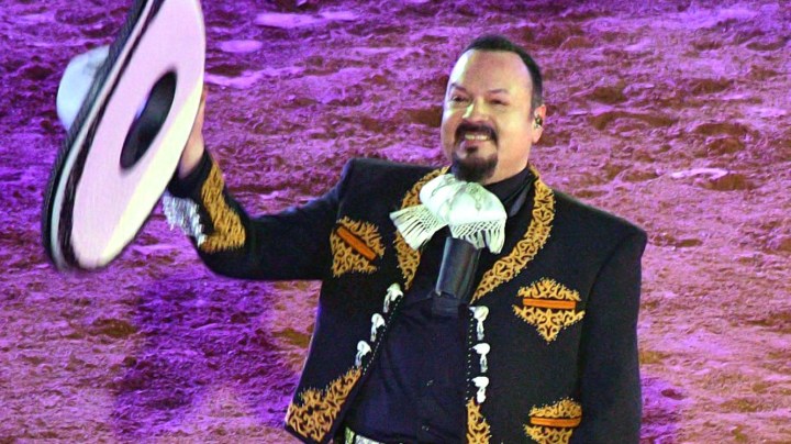 Pepe Aguilar habría enviado a rehabilitación a Nodal.